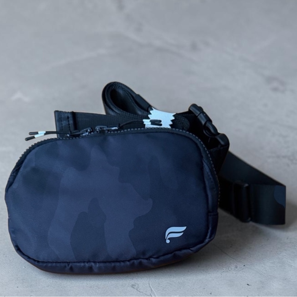 Fabletics Women’s Crossbody Waist Bag